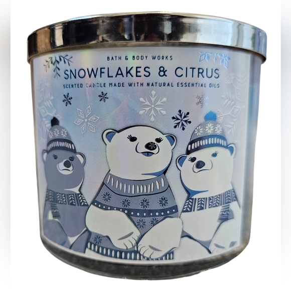 Bath & Body Works Large Snowflakes & Citrus 3 Wick Candle. 14½oz, New! - Picture 2 of 5